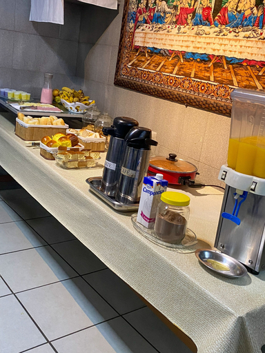 Food & Drinks, Elite Economy Hotel, Pará de Minas