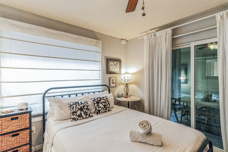 Bedroom 3, Cozy Retreat in Central East Austin, Travis