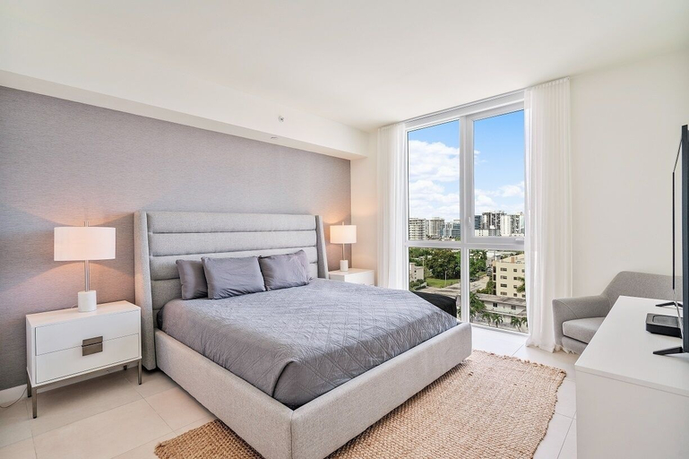 Bedroom, 914 Tiffany House 1 Bedroom Condo by RedAwning, Broward