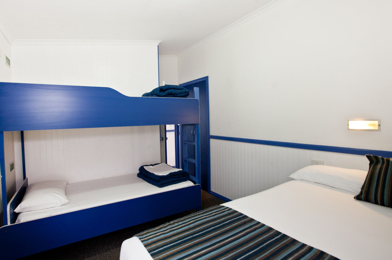 Bedroom 12