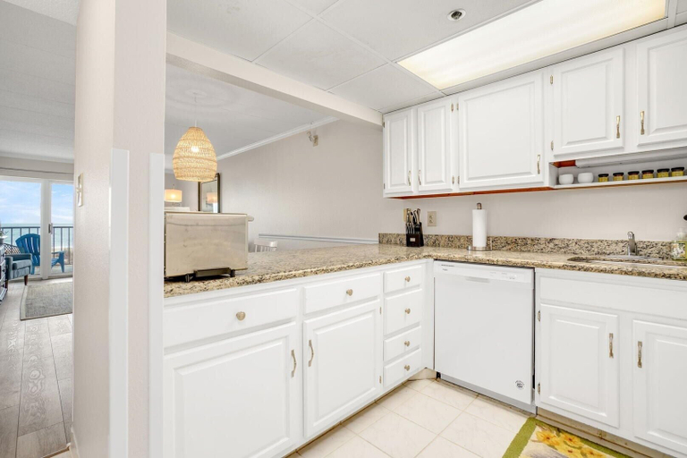 Private kitchen 5, Marigot Beach 103 2 Bedroom Condo by RedAwning, Worcester