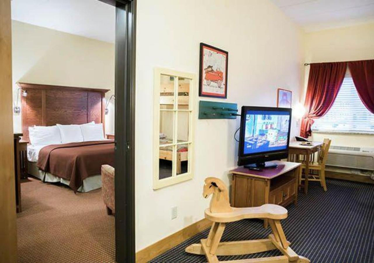 Bedroom 2, Timberlake Lodge, Itasca