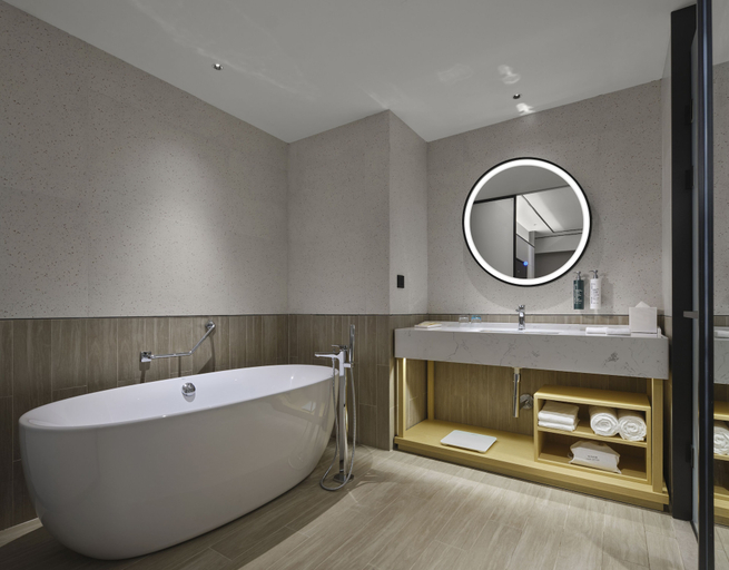 Bathroom 3, Hilton Garden Inn Kunming Dianchi, Kunming