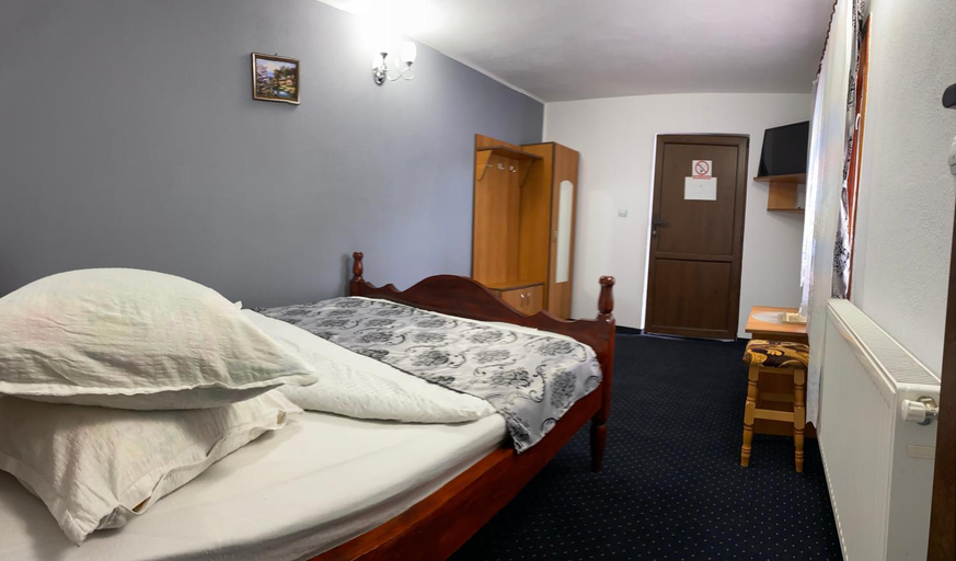 Others 4, Pensiunea Gaiu, Albac