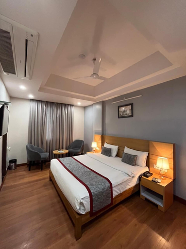 Bedroom 4, Hotel Sarvin, Lucknow