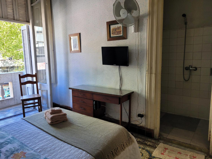 Bedroom 3, Hotel Ateneo, Montevideo