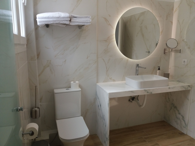 Bathroom 5, Stavento beach front suites, West Greece