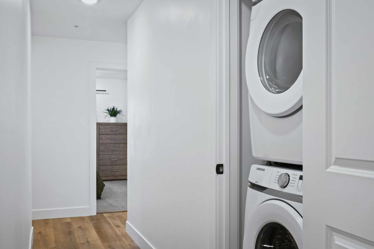 Bathroom 4, Beach Escape #83 by RedAwning, Washington