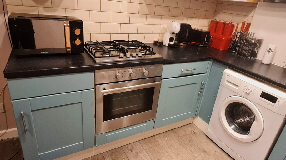 Others 3, Charming 1-bed Apartment in Barnsley, Barnsley