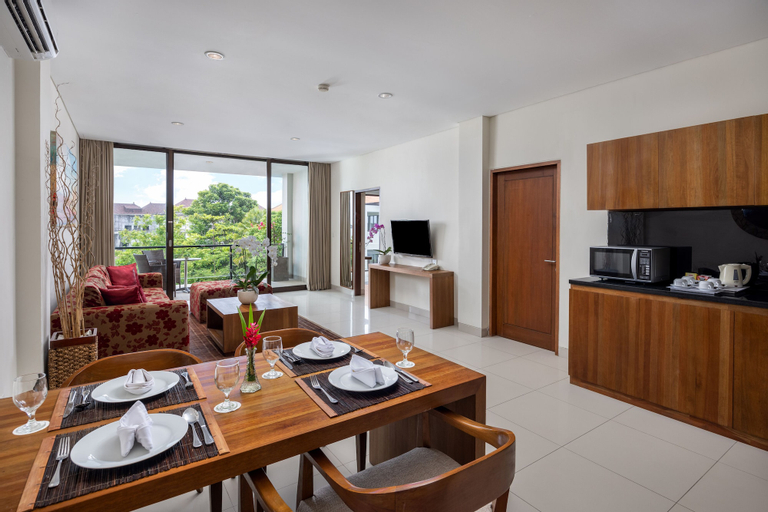 Dining Room 5