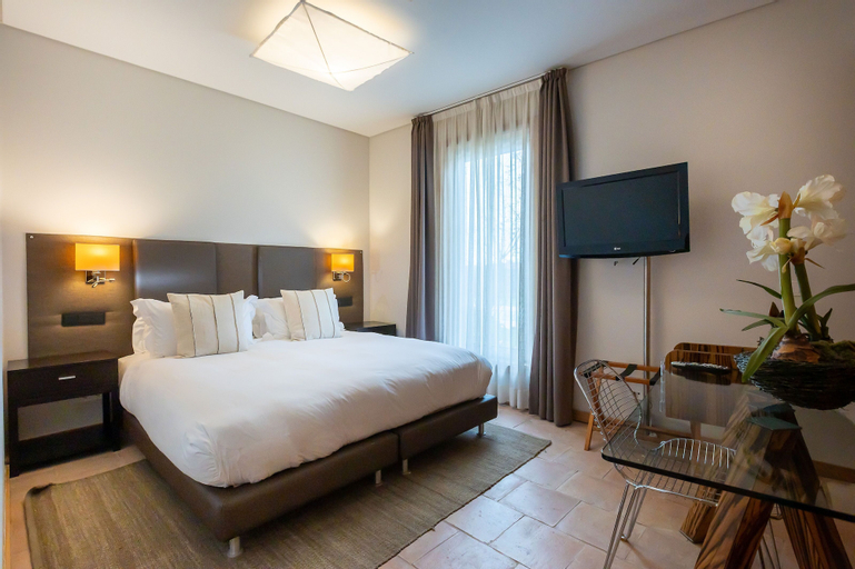 Bedroom 25