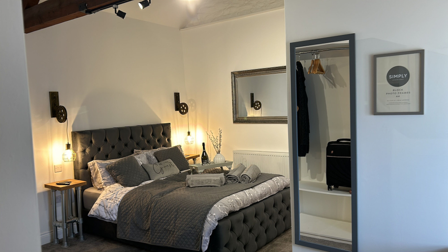 Bedroom 4, The Old Stables, Northamptonshire