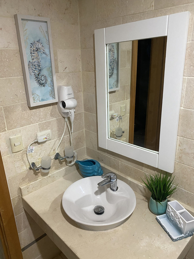 Bathroom 4, Central to Everything Steps from Beach, Salvaleon de Higuey
