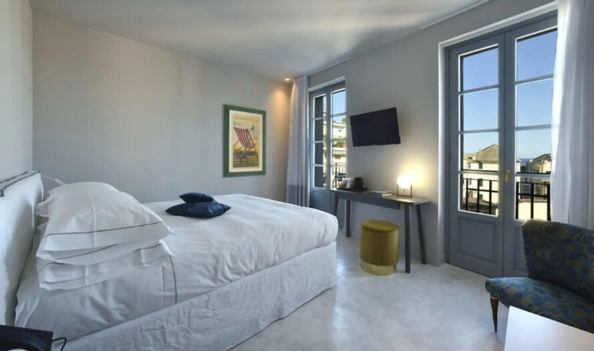 Bedroom 9