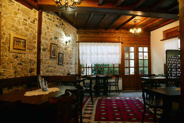 Food & Drinks, Hotel Boutique Osumi, Beratit