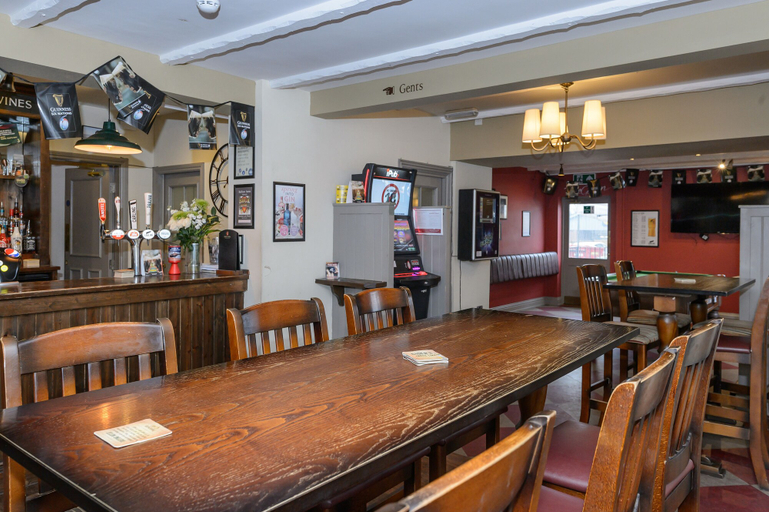 Food & Drinks 4, Balfour Arms, Devon