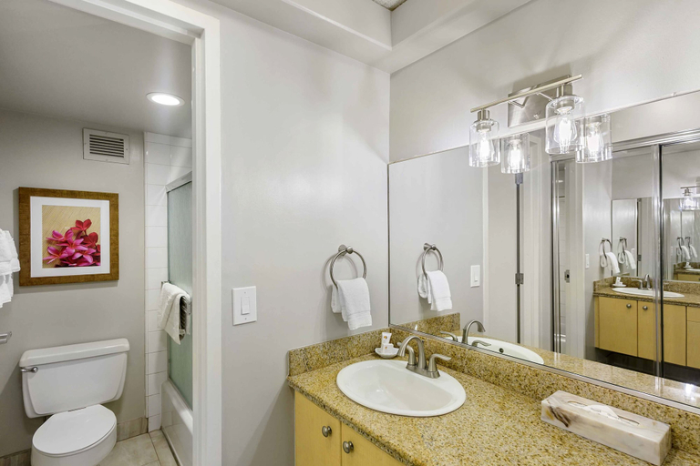 Bathroom 3, Kahana Beach Vacation Club, Maui