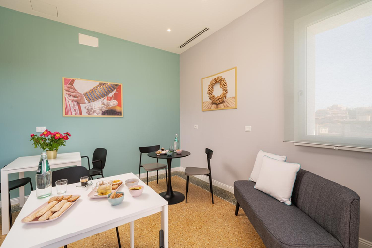 Others 3, NUE SUITES - Luxury Rooms nel Centro di Sassari, Sassari