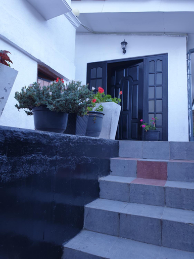 Others 3, Bungalow 234, Nuwara Eliya