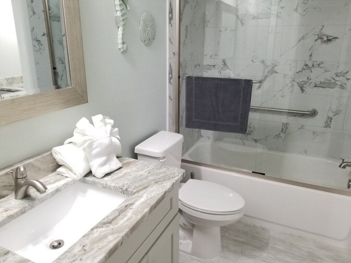 Bathroom 3, Ocean Gallery 26 2 Bedroom Condo by RedAwning, Saint Johns