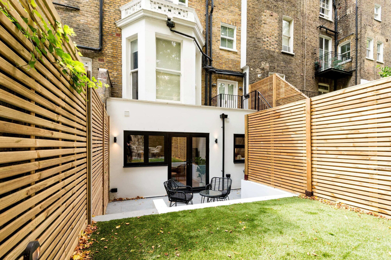 Exterior & Views 2, Coleherne Road Residence II, London
