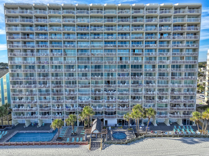 Exterior 3, 1412 Waters Edge Resort 3 Bedroom Condo by RedAwning, Georgetown