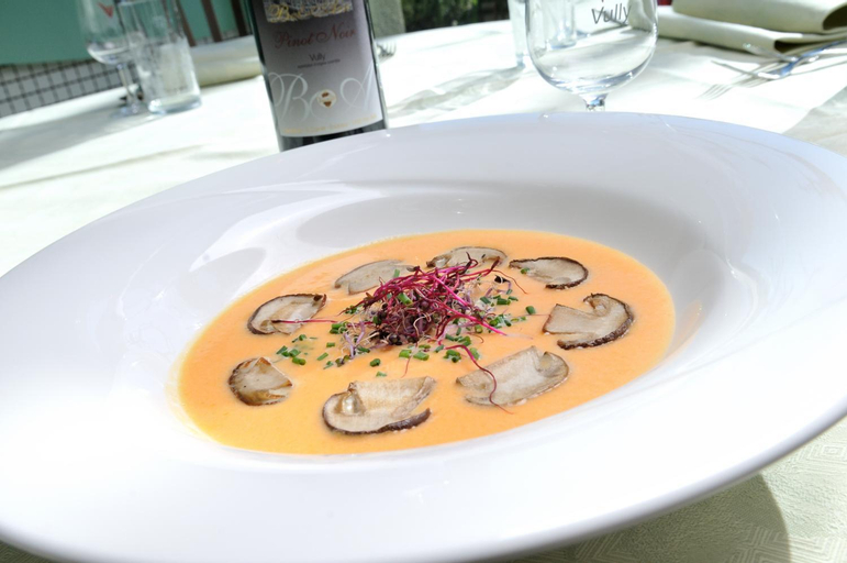 Food & Drinks 5, Hotel Restaurant Cave Bel-Air, Lac