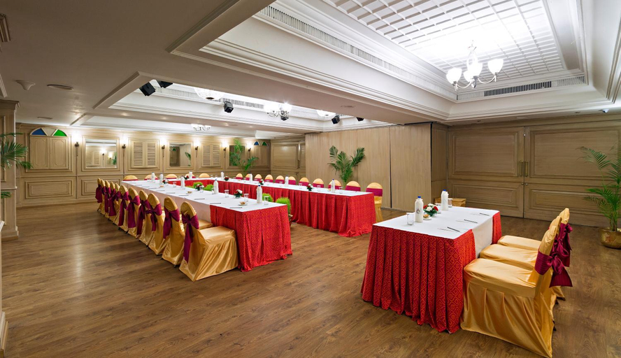 Others 5, Clarks Avadh, Lucknow, Lucknow