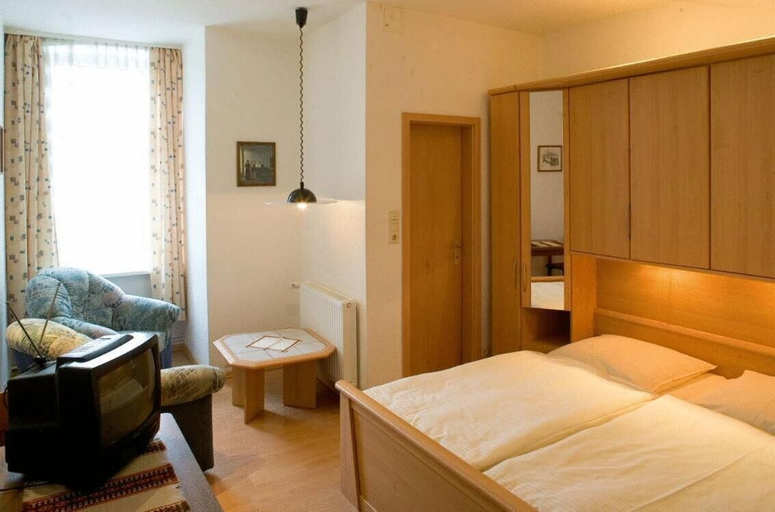 Bedroom 2, Landgasthof Tarp, Schleswig-Flensburg