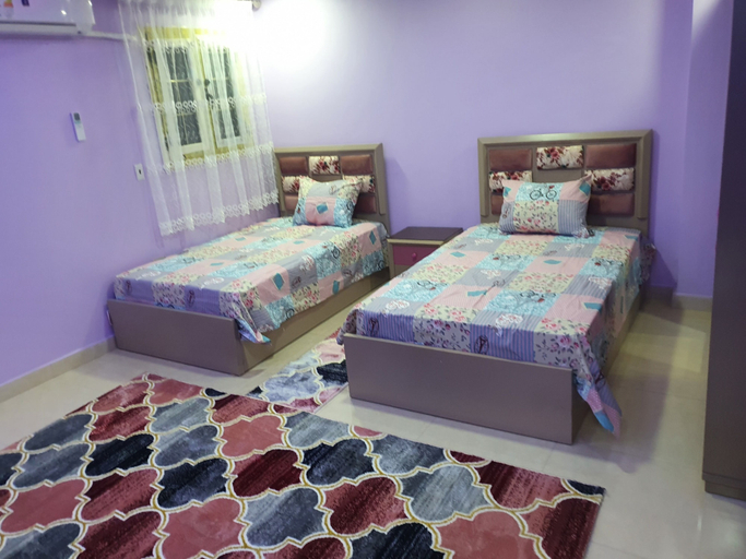 Bedroom 2, Lovely 3-bed Pyramids Viewapartment in Kafr Nassar, Al-Ahram
