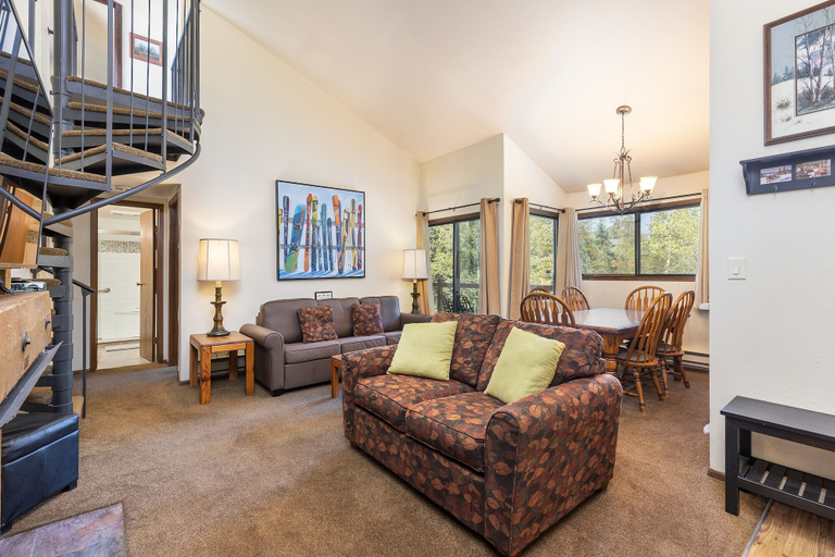 Living room, 1196 Flying Dutchman 1 Bedroom Condo by RedAwning, Summit