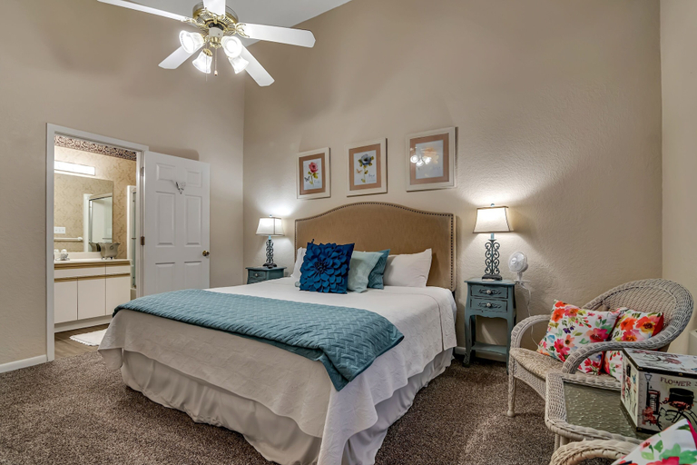 Bedroom 3, Golden Getaway 2 Bedroom Condo by RedAwning, Taney