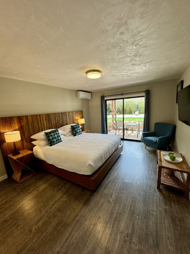Bedroom 4, Hidden Valley Inn, Monterey