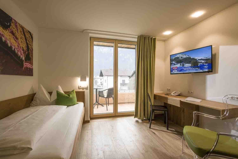 Bedroom 3, Hotel Wirtshaus Sattlerwirt, Kufstein