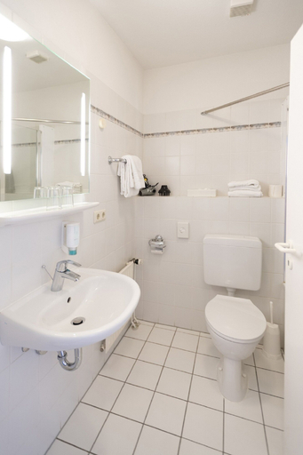 Bathroom 5, Hotel Westerfeld, Region Hannover