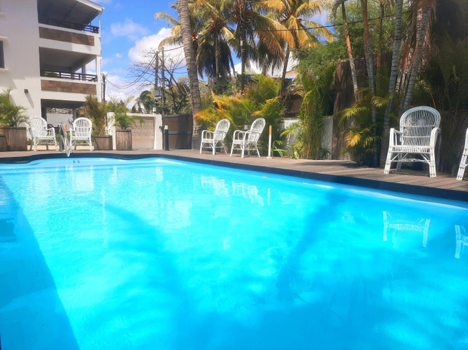Sport & Beauty 2, Modern apartment - Excellent location 50m from the beach, restaurants, bars, shops, Black River