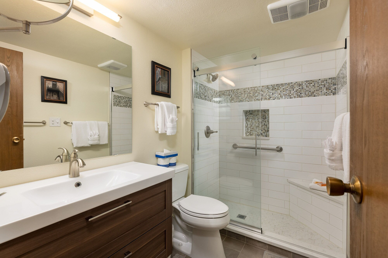 Bathroom 3, 1196 Flying Dutchman 1 Bedroom Condo by RedAwning, Summit