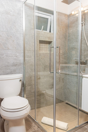 Bathroom 3, Tradewinds at Simpson Bay
