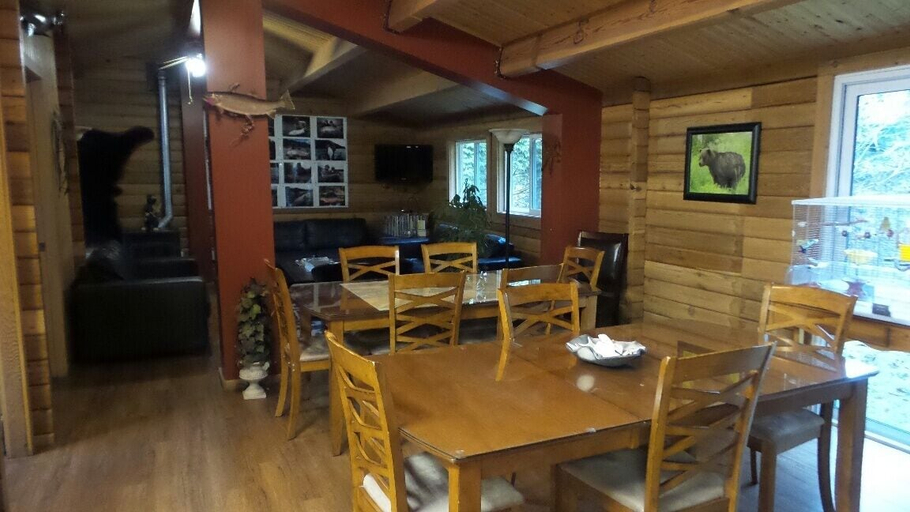 Food & Drinks, Kitimat Lodge, Kitimat-Stikine