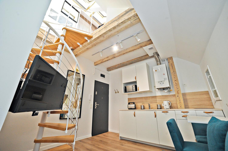 Others 4, Grand Apartments, Sopot