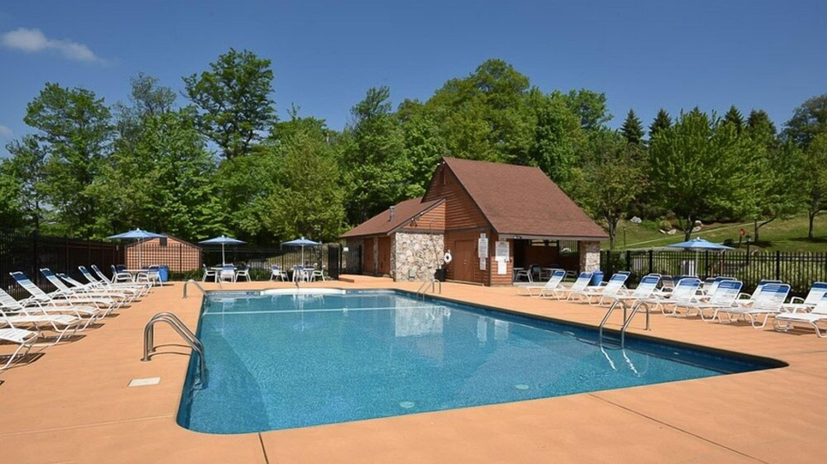 Sport & Beauty 5, Seven Springs 1 BR Condo, Single Level! by RedAwning, Somerset
