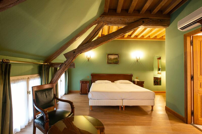Bedroom 3, Hôtel Belle Epoque, Côte-d'Or