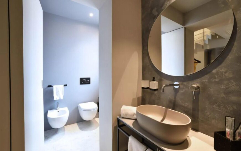 Bathroom 6
