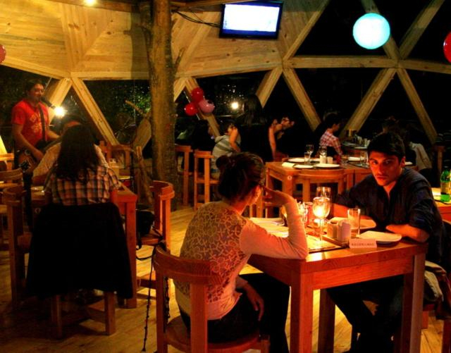 Food & Drinks