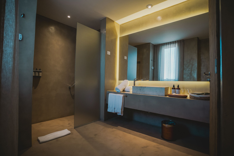 Bathroom 5, Chozos Resort, Luján de Cuyo