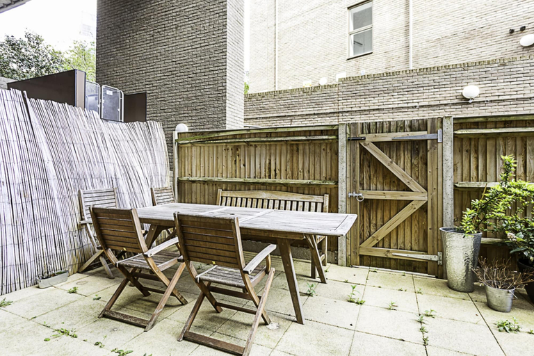 Exterior & Views 2, Beautiful Open Plan Garden Flat, London