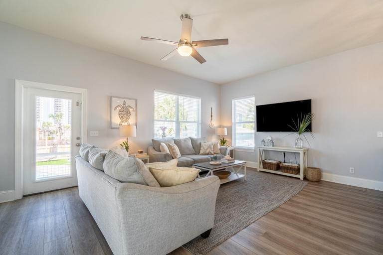 Others 5, Tidepool by Avantstay 2min Walk to Miramar Beach!, Walton