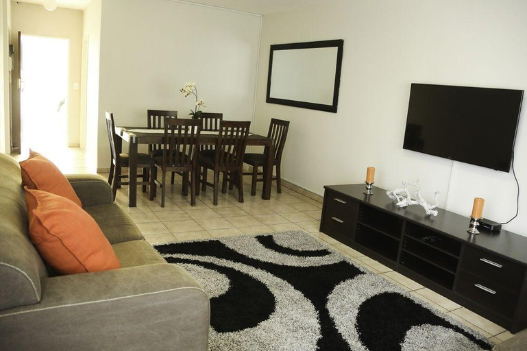 Others 5, Tillas Guesthouse, Windhoek West