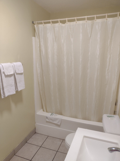 Bathroom 3, Rolling Fork Motel, Sharkey