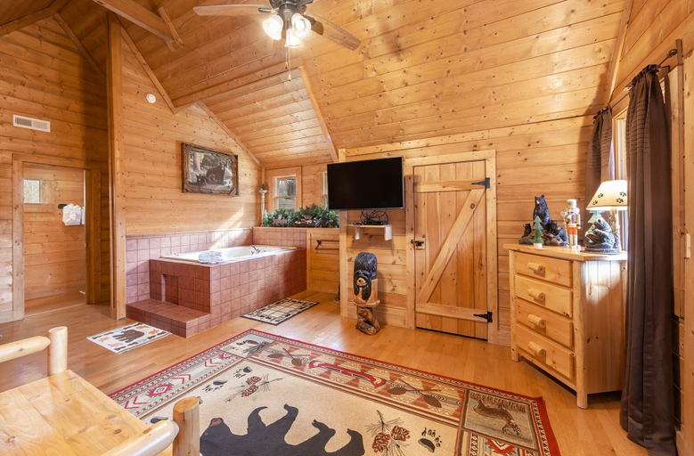Others 4, Something Extra 2 Bedroom Cabin by RedAwning, Sevier